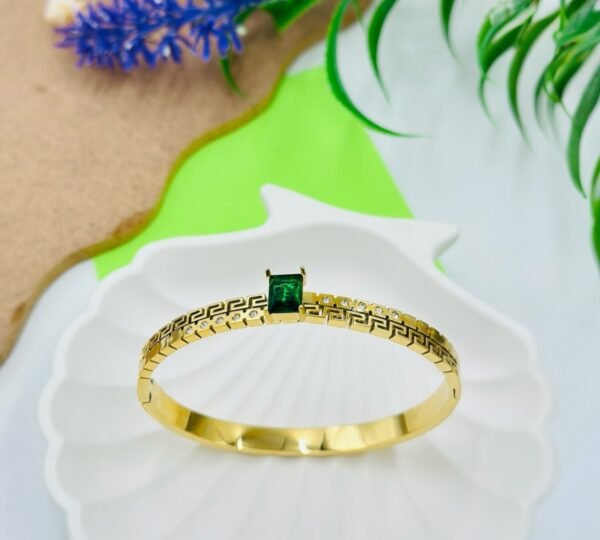 IMG_5053-Photoroom Emerald Luxe Gold Bracelet - Designer Bracelet (size till 2-6)
