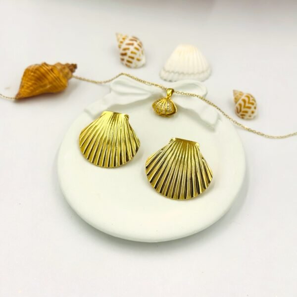 Gold Shell Shaped Statement Earrings for Women | Coastal Inspired Design - Anti-Tarnish