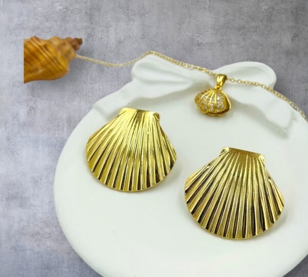 Gold Shell Shaped Statement Earrings for Women | Coastal Inspired Design - Anti-Tarnish