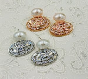 Lustrous Oval drop earrings featuring dazzling Crystal Mesh and a radiant pearl (Rose Gold/Silver)