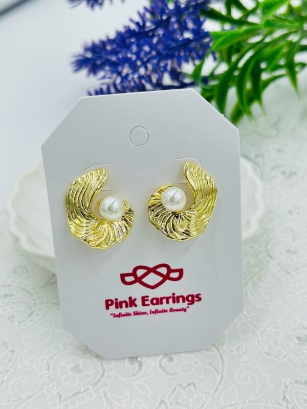 Anti-Tarnish Gold Swirl Pearl Earrings – Stainless Steel Elegance