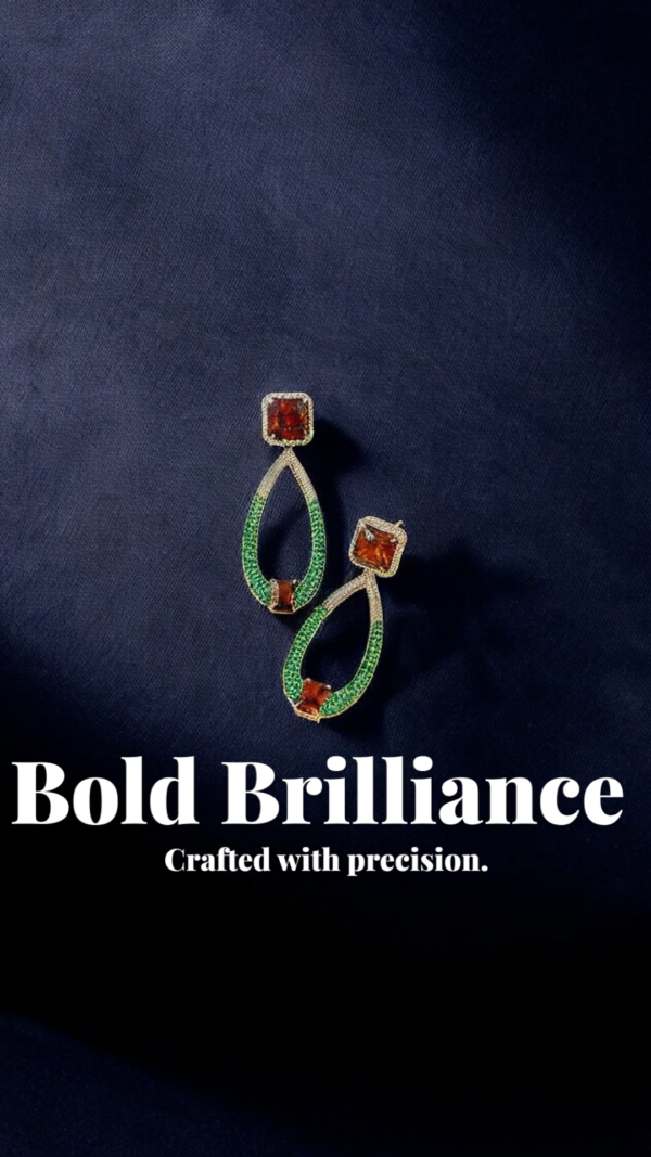 Ultra Elegant Emerald & Ruby Crystal Drop Earrings – Statement Party Jewelry