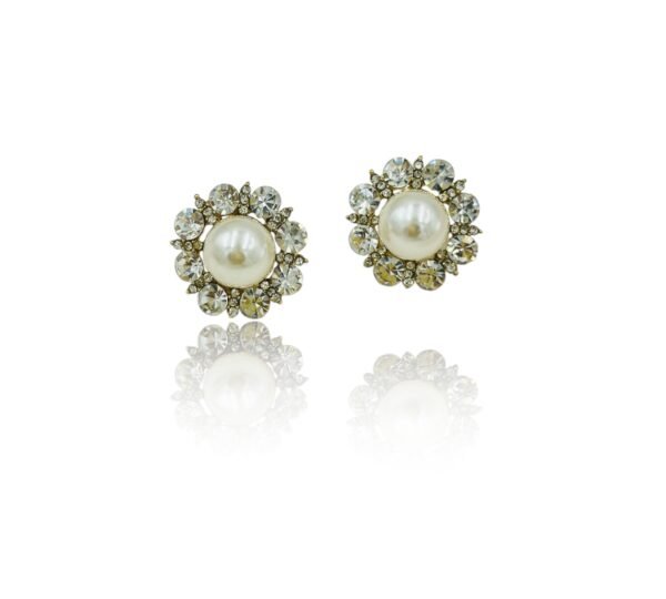 Luxe Radiance Pearl Studs – Crystal Halo with Bold Pearl Center
