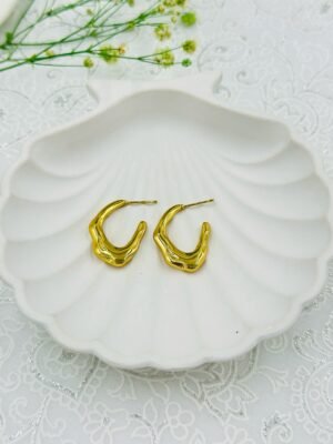 Anti-Tarnish Wavy Gold Stainless Steel Hoop Earrings – Modern Minimal
