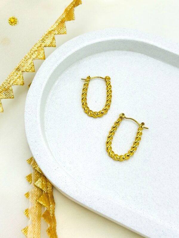Oval Twisted Rope Golden Hoop Earrings